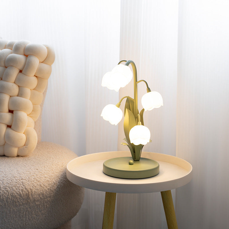 French-Style Minimalist Flower Table Lamp – Modern Rustic Ambient Light with Soft Glow, Faux Plant Design, Plug-In Night Light for Bedroom & Living Room, Black or White Finish