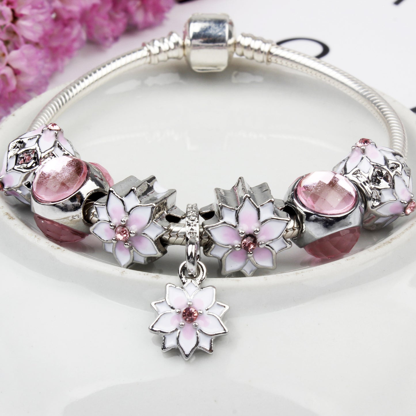 Magnolia Flower Charm Bracelet – Stylish Alloy Women’s Jewelry