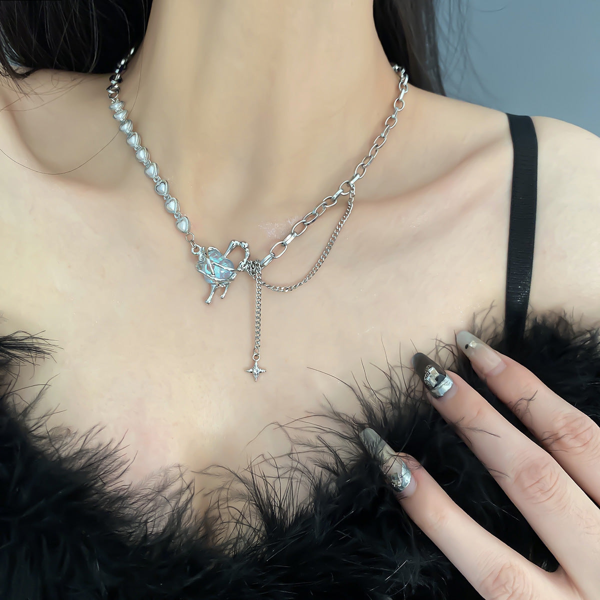 “Pearl Stitching Colored Loving Heart Pendant Necklace – Unisex Electroplated Alloy Jewelry”