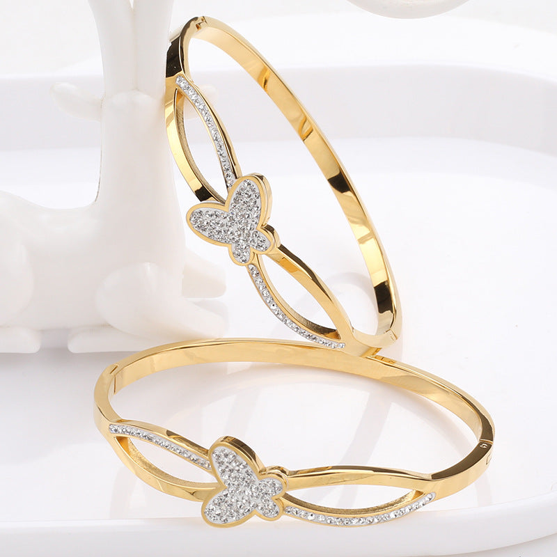 Women's 3D Butterfly Bracelet – Elegant Stainless Steel Chain Bracelet for Girls & Women  Minimalist Butterfly Jewelry