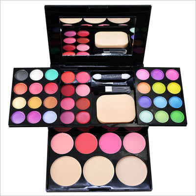 "All-in-One Makeup Kit for Women – Full Face Makeup Set with Eyeshadow Palette, Blush, Bronzer, Concealer & More – Natural & Matte Finish – Perfect Beauty Gift Set
