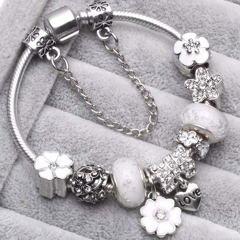 Three Color Peach Blossom Bracelet – Delicate Floral Charm Wrist Jewelry