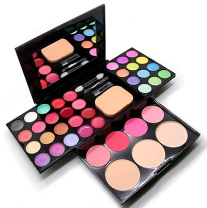 "All-in-One Makeup Kit for Women – Full Face Makeup Set with Eyeshadow Palette, Blush, Bronzer, Concealer & More – Natural & Matte Finish – Perfect Beauty Gift Set