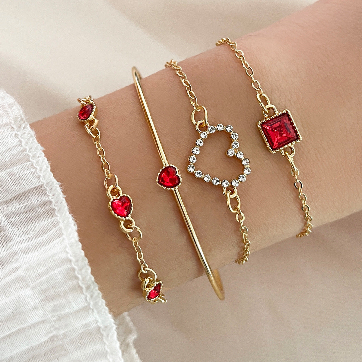 Light Luxury Square Gem Bracelet – Fully Jeweled Heart Design for Women