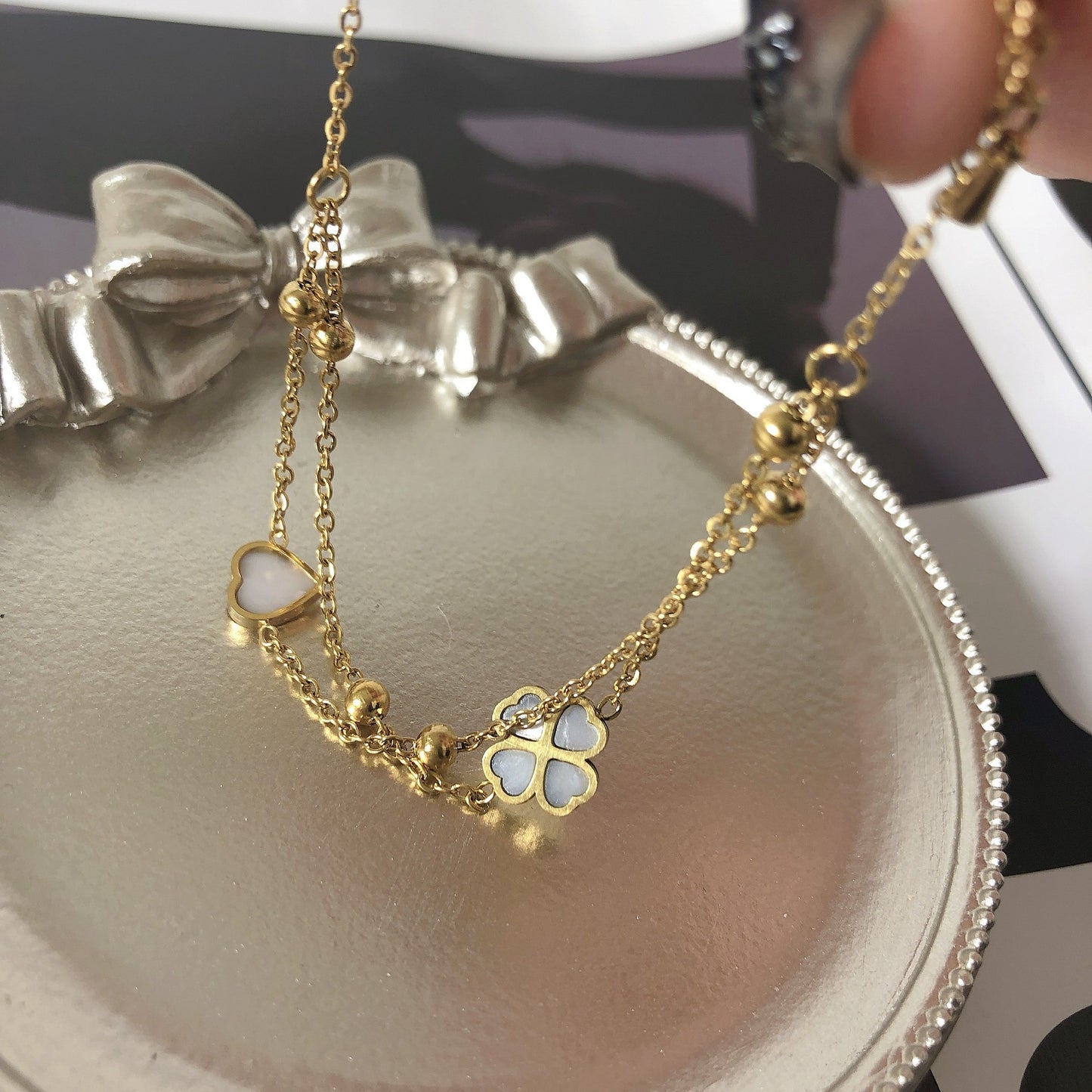 Women’s Titanium Steel Anklet – Love Four-Leaf Clover Bead Chain Jewelry, Stylish Lucky Charm for Everyday & Party Wear