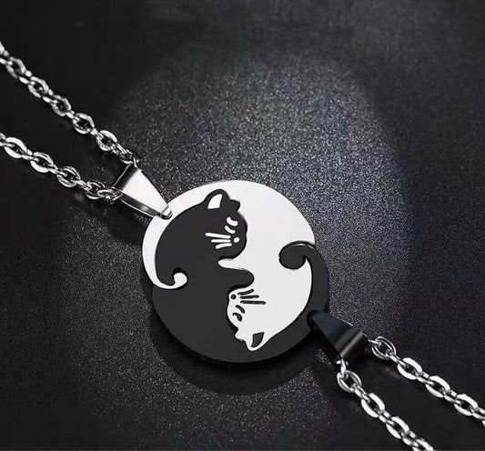 Couple Cat Necklace – Black & White Stainless Steel Kitten Pendant Jewelry for Lovers & Friends