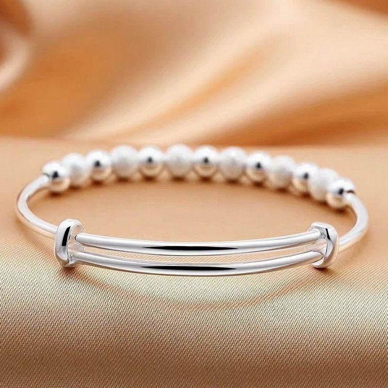 Minimalist Adjustable Bracelet for Women – Fashionable & Functional