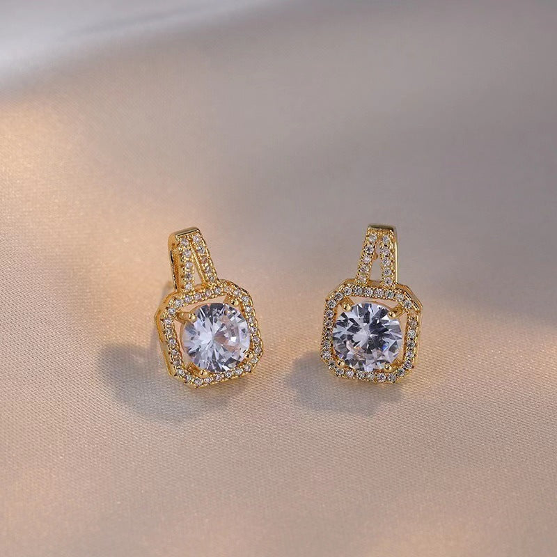 Gold Zircon Jewelry Set for Women – Pendant Necklace, Stud Earrings & Statement Ring