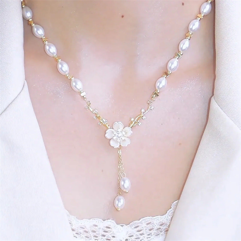 High-End Exquisite Sweater Chain – Light Luxury Fashion for Trendsetters