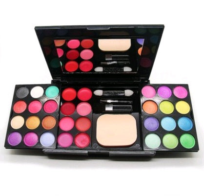 "All-in-One Makeup Kit for Women – Full Face Makeup Set with Eyeshadow Palette, Blush, Bronzer, Concealer & More – Natural & Matte Finish – Perfect Beauty Gift Set