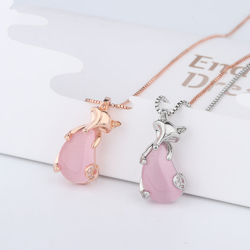 Rose Gold Crystal Fox Pendant Necklace – Simple Clavicle Chain Jewelry for Women