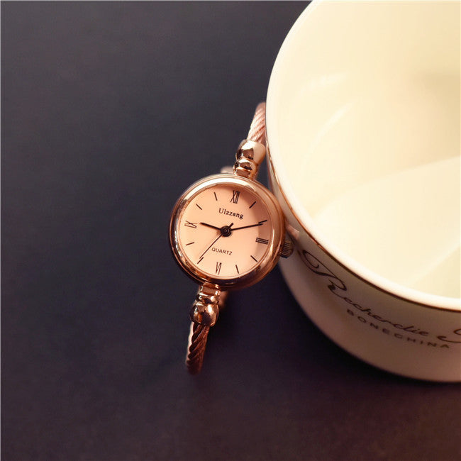 Bold Elegance – Iron Chain Watch for Her