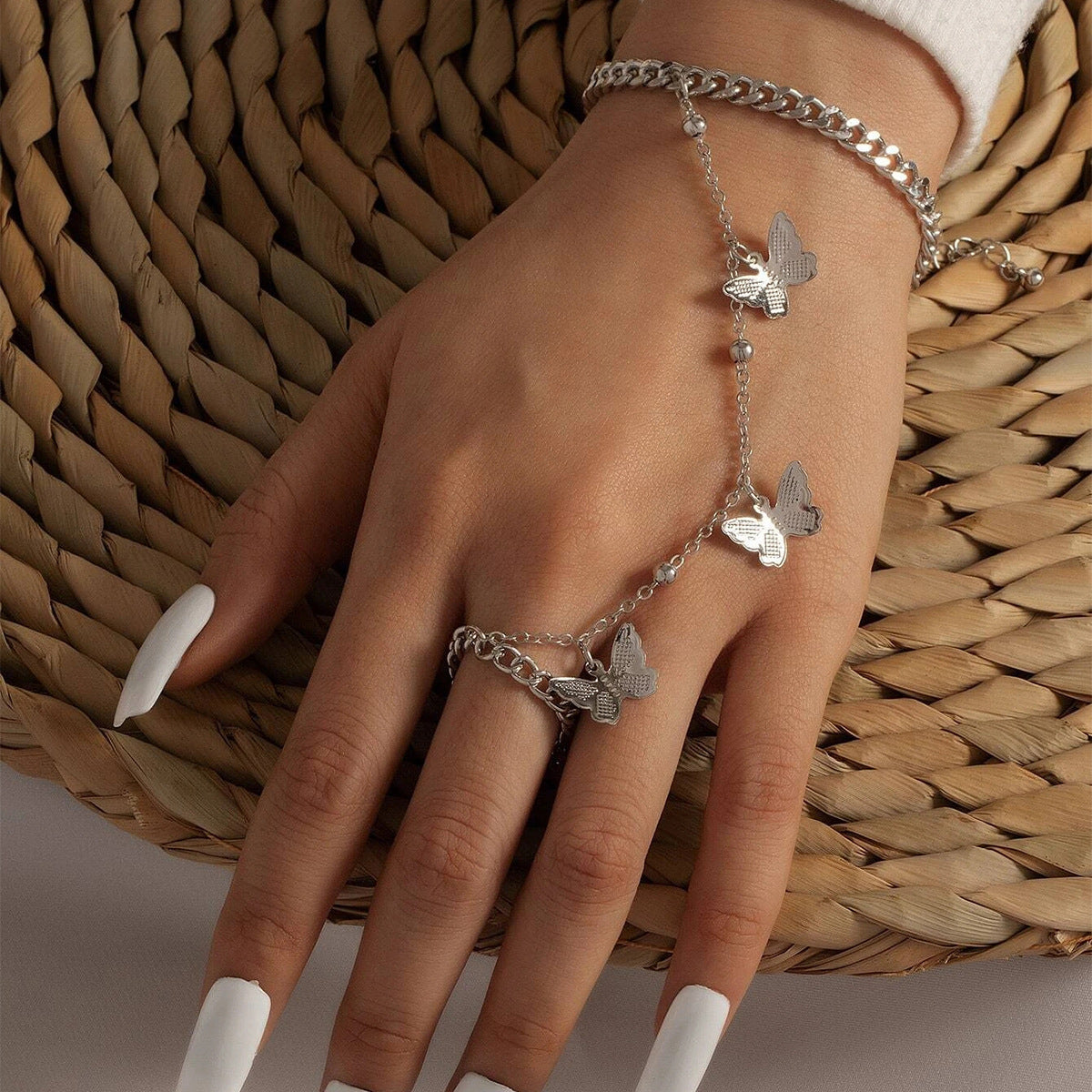 Trendy Tassel Linked Bracelet Ring – Fashion Chain Hand Jewelry for Women