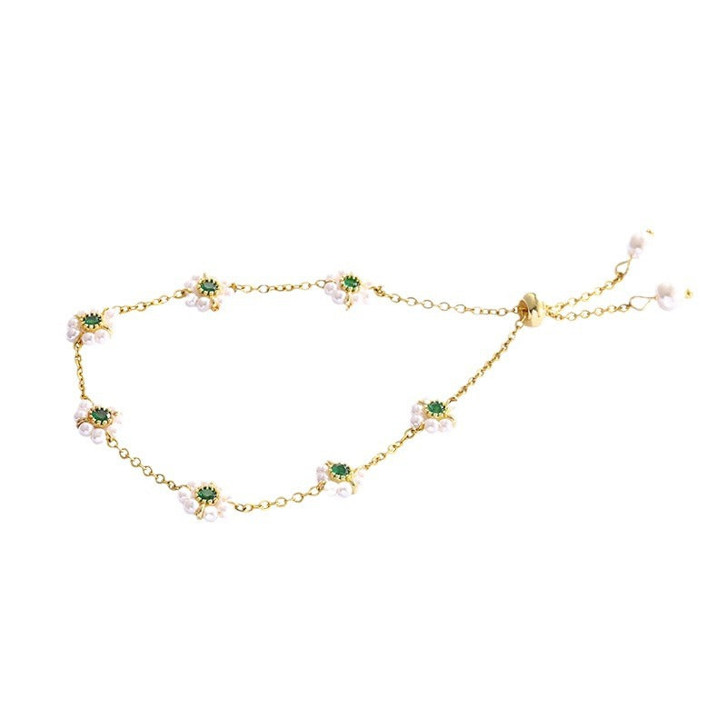 Elegant Pearl Flower Bracelet – Adjustable Chain for All-Outfits Style