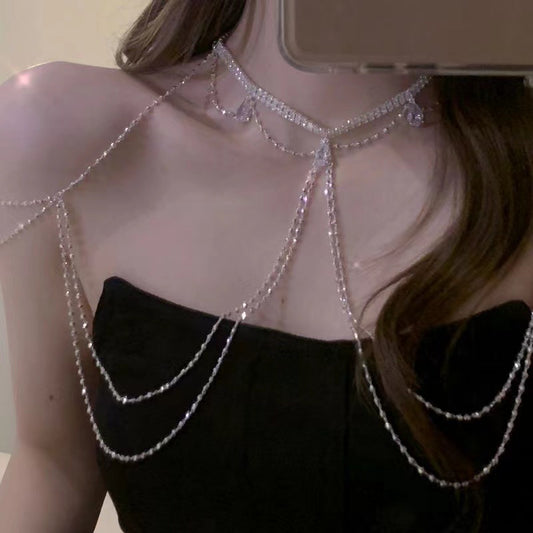 Dainty Crystal Necklace – Light Luxury Pendant for Stylish Women