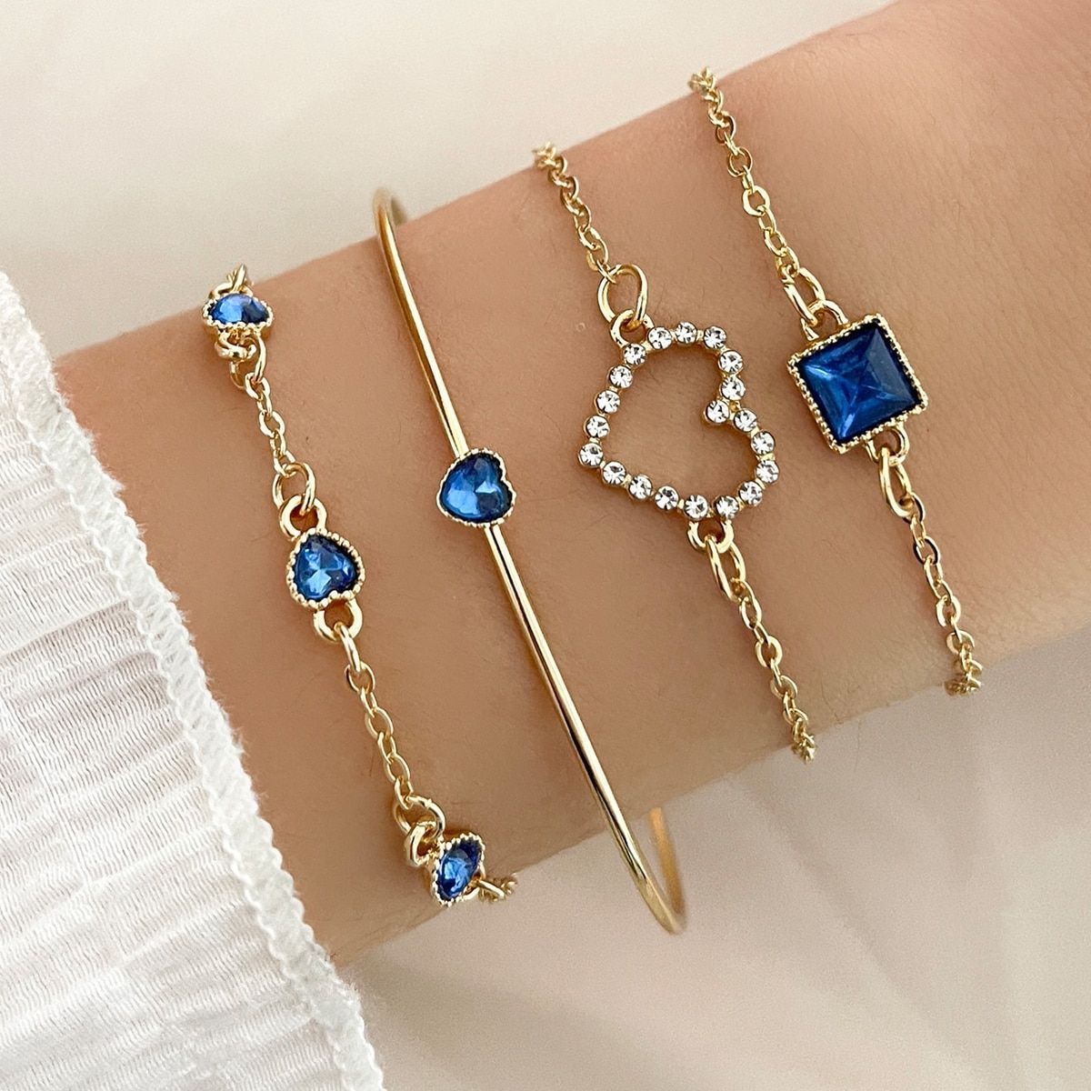 Light Luxury Square Gem Bracelet – Fully Jeweled Heart Design for Women