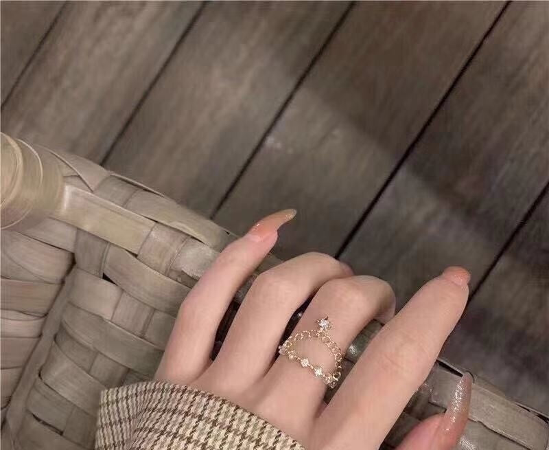 "Adjustable Light Luxury Ring – Minimalist Cold Wind Design with Subtle Inlay"