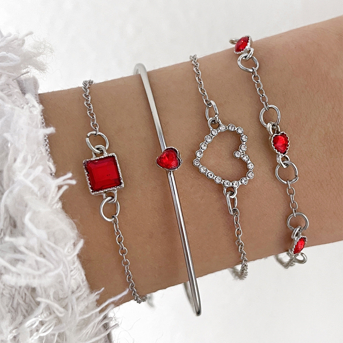 Light Luxury Square Gem Bracelet – Fully Jeweled Heart Design for Women