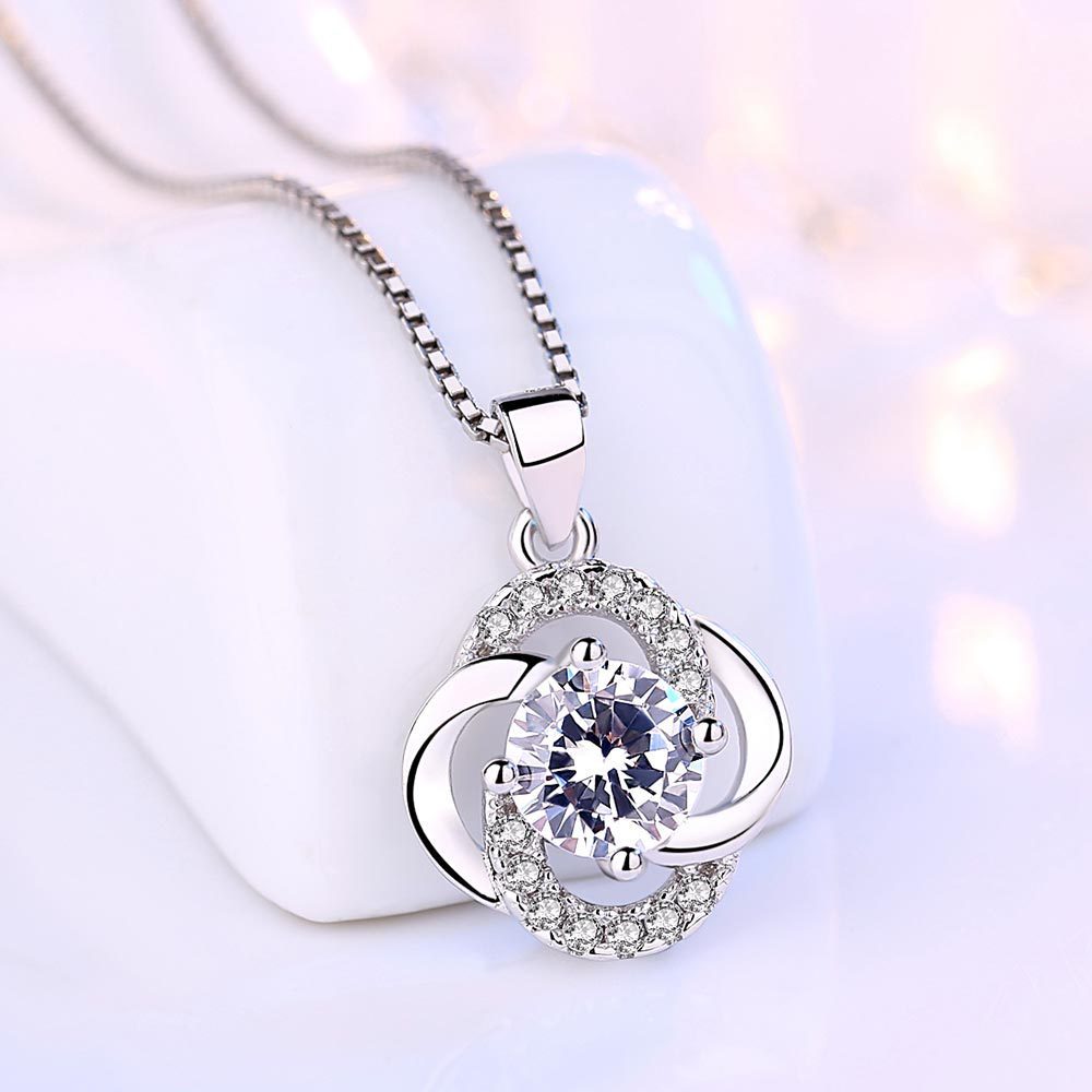 Korean Style Silver Plated Four-Leaf Clover Pendant – Lucky Charm Necklace for Women