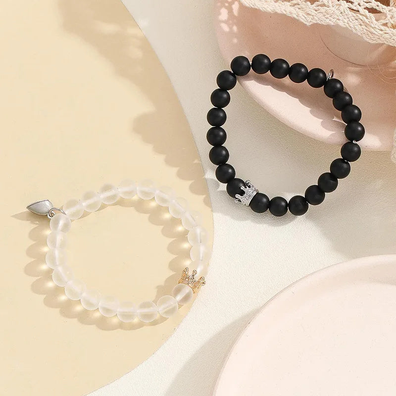 2pcs Handmade Glow-in-the-Dark Couple Bracelets – Crown & Luminous Heart Beaded Charms for Men & Women | Romantic Fluorescent Jewelry Gift