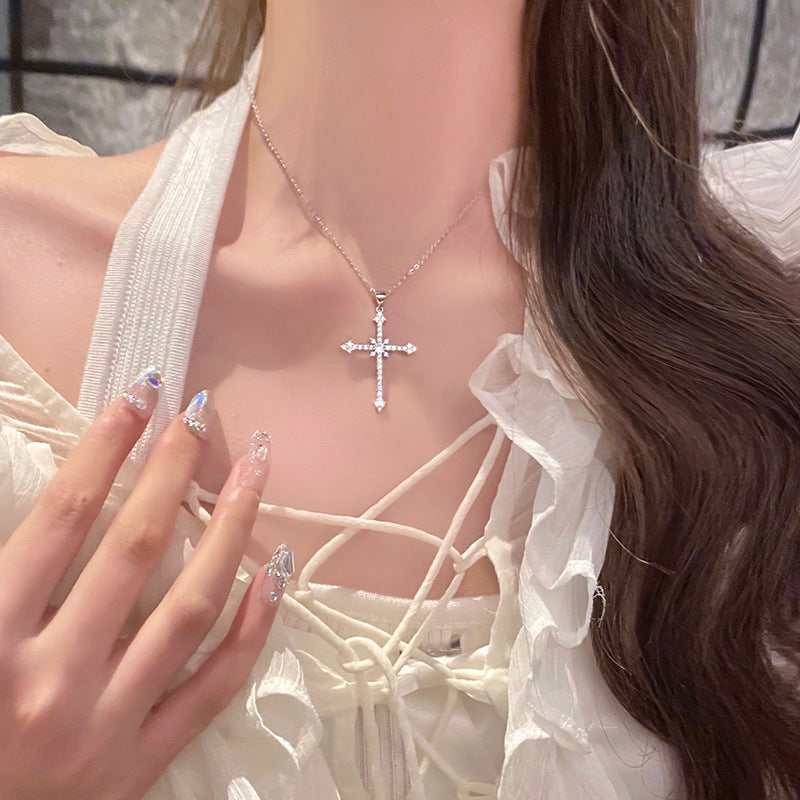 Women's Asterism-Inspired Cross Necklace – Elegant Zircon & Rhinestone Detail