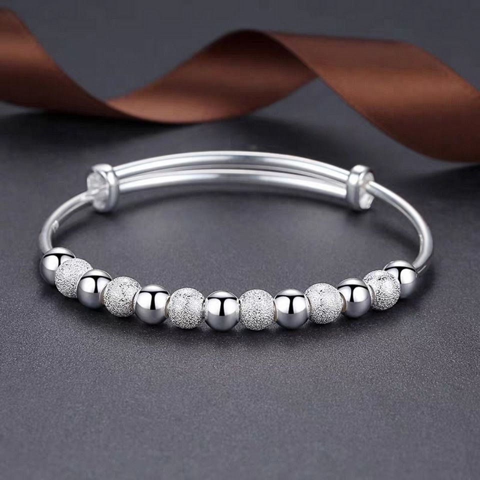 Minimalist Adjustable Bracelet for Women – Fashionable & Functional