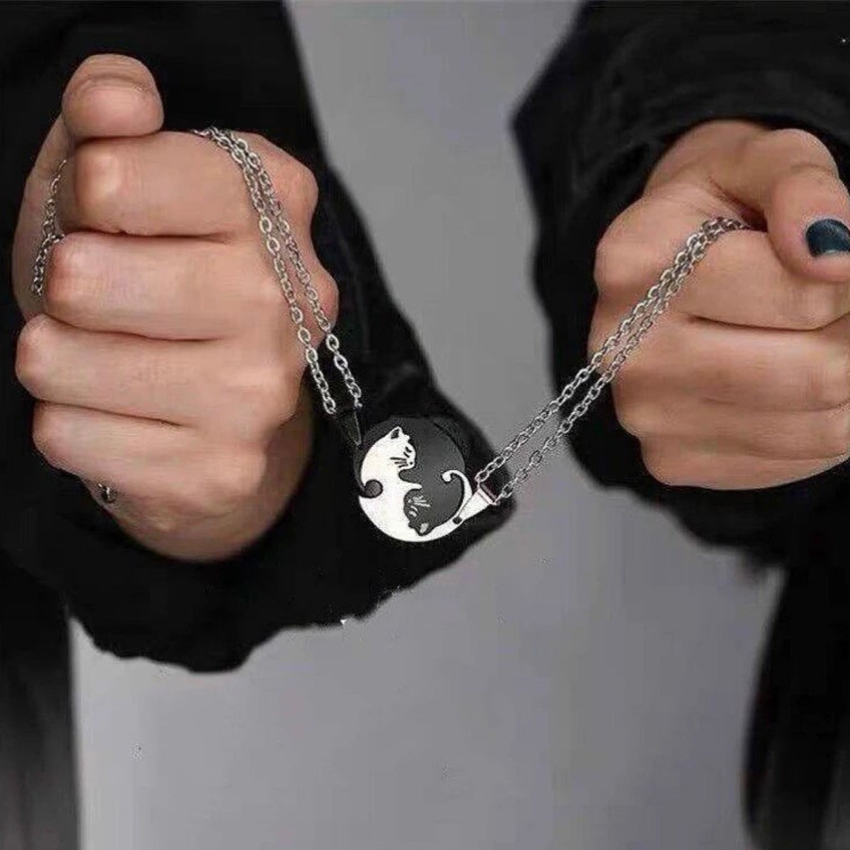 Couple Cat Necklace – Black & White Stainless Steel Kitten Pendant Jewelry for Lovers & Friends