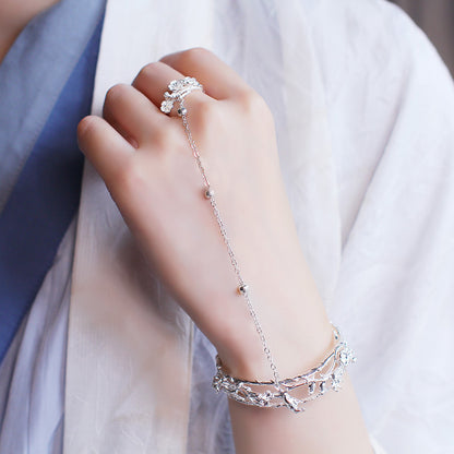 Antique Ring Hand Chain – Retro Bell Charm Bracelet Jewelry for Women