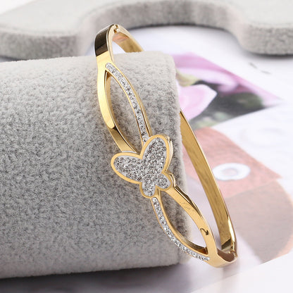 Women's 3D Butterfly Bracelet – Elegant Stainless Steel Chain Bracelet for Girls & Women  Minimalist Butterfly Jewelry