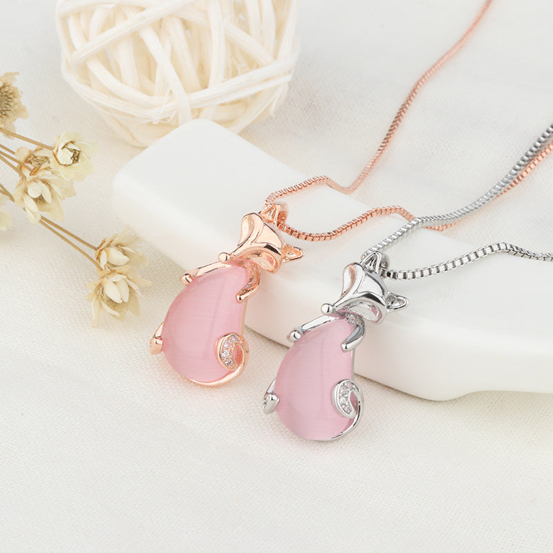 Rose Gold Crystal Fox Pendant Necklace – Simple Clavicle Chain Jewelry for Women