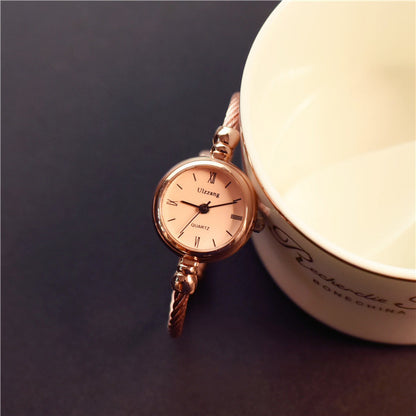 Bold Elegance – Iron Chain Watch for Her