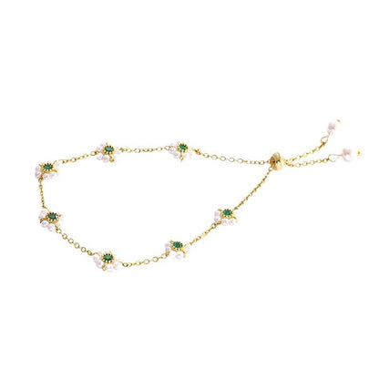 Elegant Pearl Flower Bracelet – Adjustable Chain for All-Outfits Style