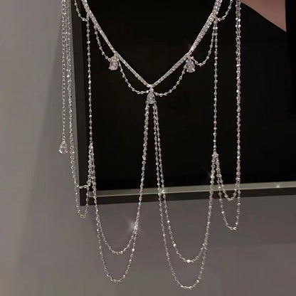 Dainty Crystal Necklace – Light Luxury Pendant for Stylish Women